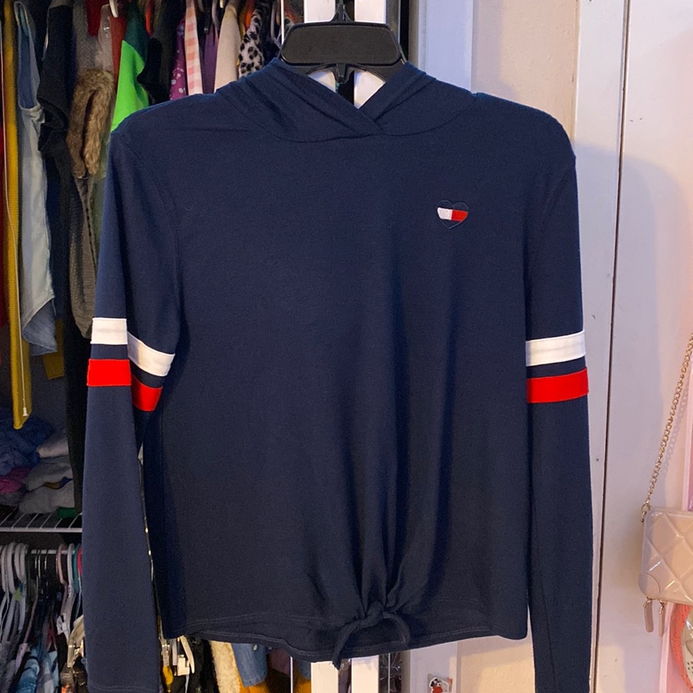 Girls Tommy Hilfiger hoodie. Never worn. Size Large.